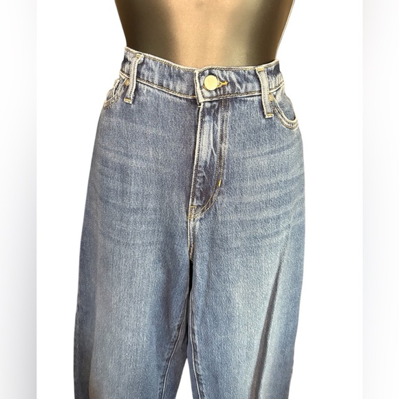 Banana Republic High Rise Barrel fit 
Jeans Womens sz 28 Blue
Denim mid Wash - Picture 3 of 8